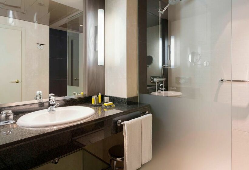 اتاق پرمیوم, Madrid Marriott Auditorium Hotel & Conference Center