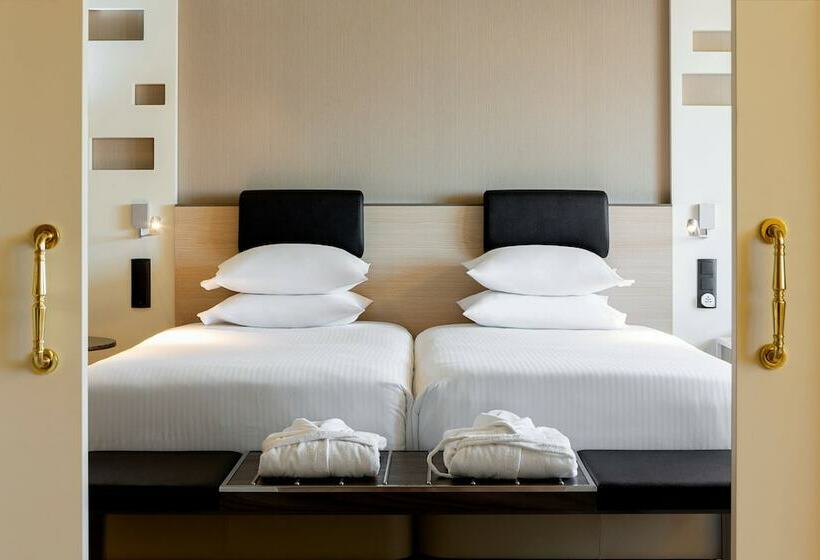 سوییت اجرایی, Madrid Marriott Auditorium Hotel & Conference Center