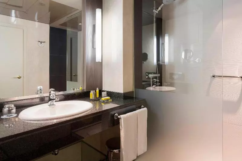 اتاق استاندارد, Madrid Marriott Auditorium Hotel & Conference Center