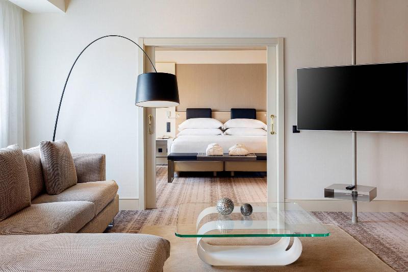 سوییت اجرایی, Madrid Marriott Auditorium Hotel & Conference Center