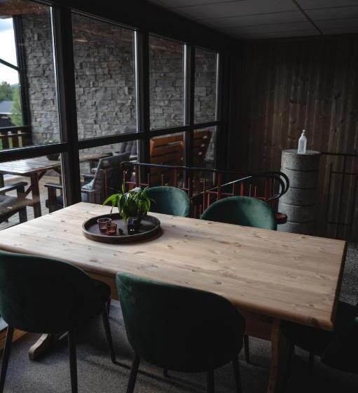 Номер Стандарт Трехместный, Trolltun Hotel & Hytter