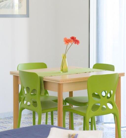 سوییت جونیور با بالکن, B&b Mediterraneo