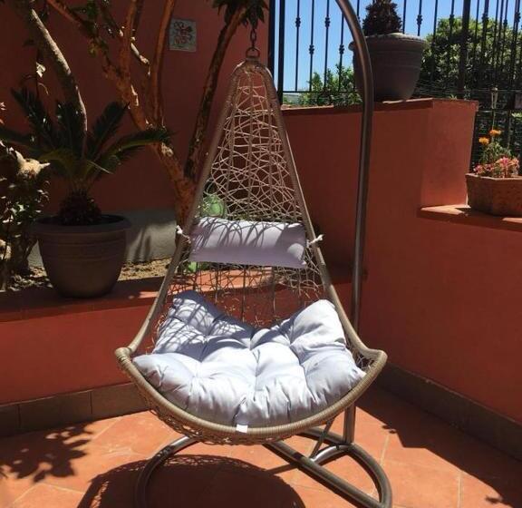 سوییت جونیور, B&b Mediterraneo