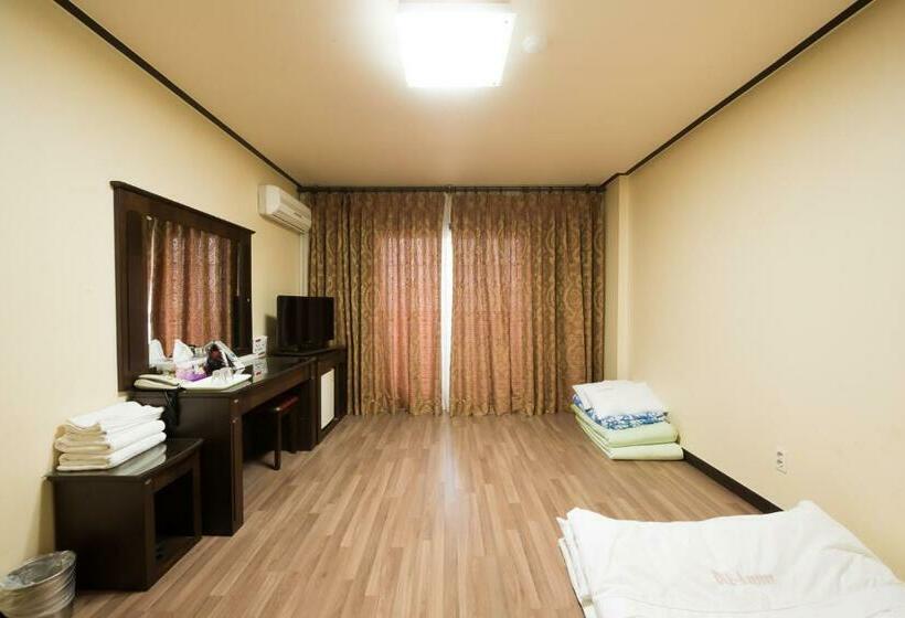 标准间, Daea Ulleung Resort