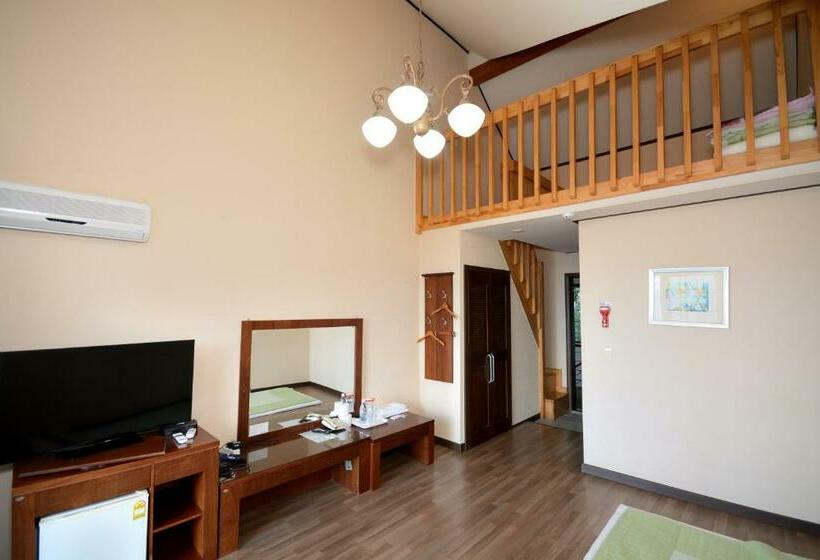 家庭间, Daea Ulleung Resort