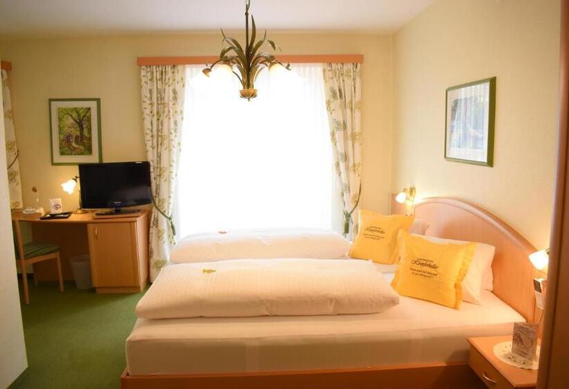 バルコニー付きスタンダードトリプルルーム, Gartenhotel Kloepferkeller