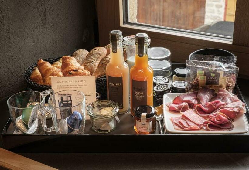 带按摩浴盆的套房, Le Domaine Des Prés Verts Suites & Chambres Avec Jacuzzi Privatif à Châteauneuf