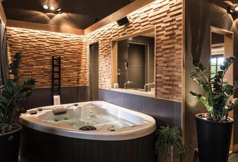 ハイドロマッサージバス付きスイート, Le Domaine Des Prés Verts Suites & Chambres Avec Jacuzzi Privatif à Châteauneuf