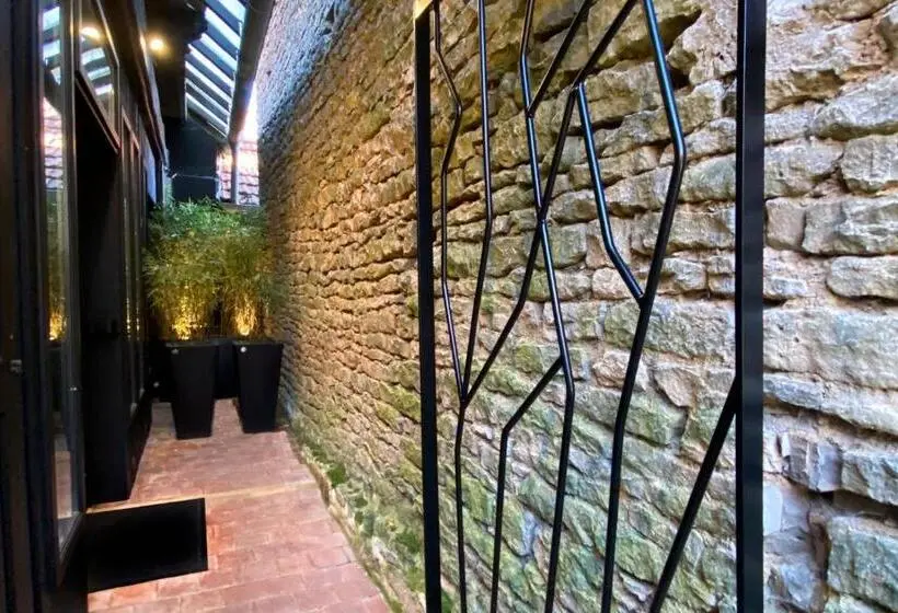 バスタブ付きデラックスルーム, Le Domaine Des Prés Verts Suites & Chambres Avec Jacuzzi Privatif à Châteauneuf