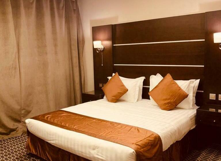 إستوديو ديلوكس, Manazel Aldana