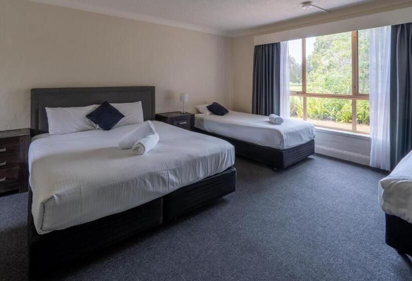 Семейный Номер, Golf Place Inn Wollongong