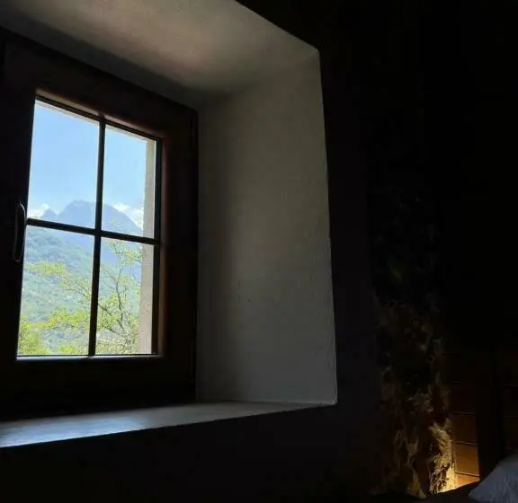 Quarto Familiar Vista Montanha, Molla Guest House