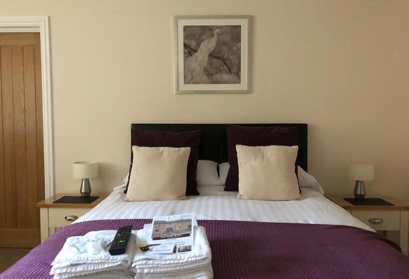 غرفة قياسية سرير كينج, Fir Tree Barn