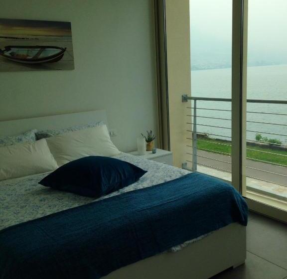 2 Bedrooms Apartment Lake View, A Lago