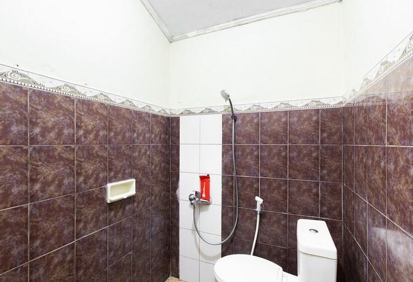 Номер Стандарт, Reddoorz @ Raya Janti Yogyakarta