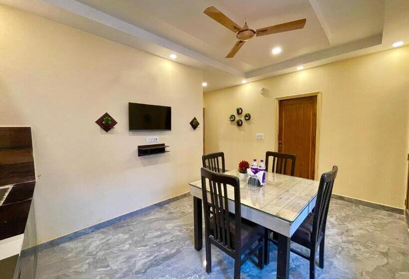 带2个卧室的公寓, Kedar Inn