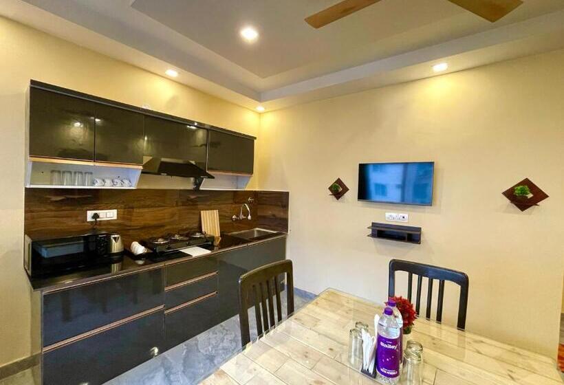 1ベッドルームアパートメント, Kedar Inn