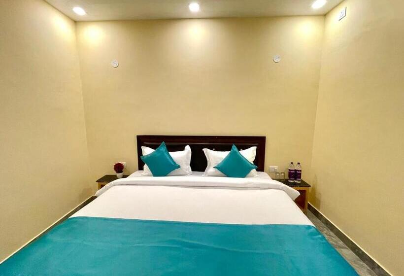 经济房, Kedar Inn