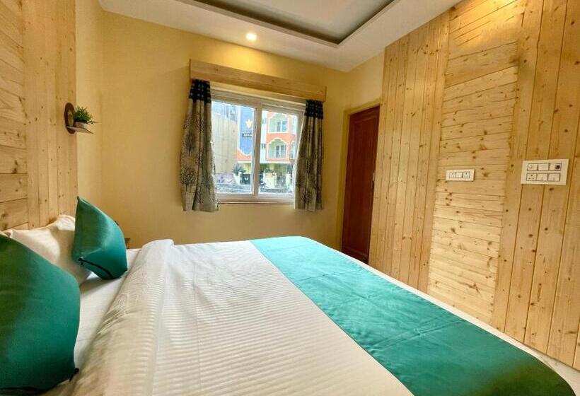 Номер Deluxe с Балконом, Kedar Inn