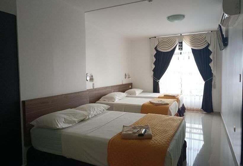 غرفة سوبيريور ثلاثية, Quezada Hermanos