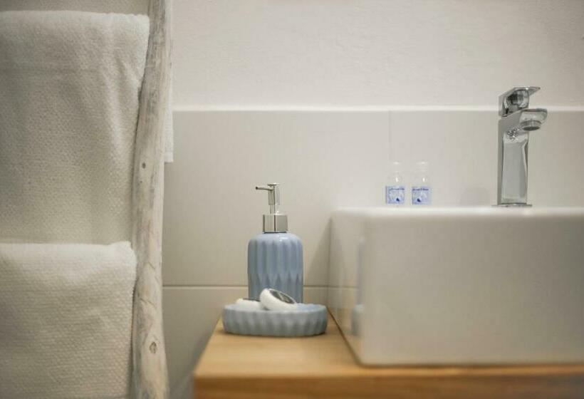 اتاق سوپریور, Indarsena B&b