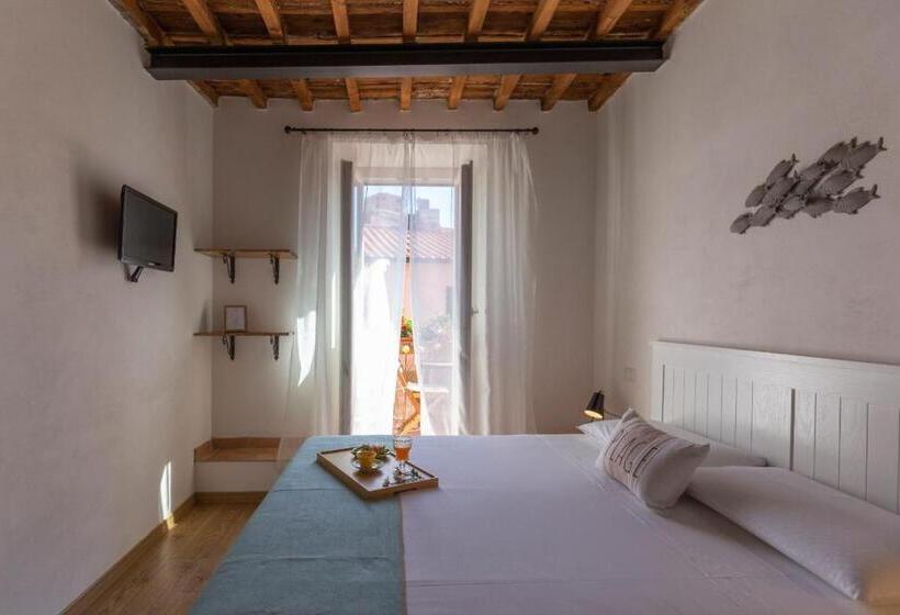 اتاق استاندارد یک تخته با بالکن, Indarsena B&b
