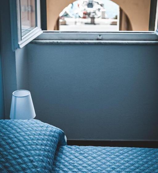 اتاق سوپریور خانوادگی, Indarsena B&b