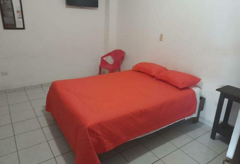 غرفة قياسية, Cabinas Jacomar