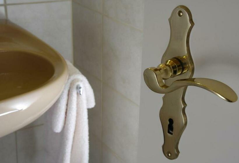 スタンダードルーム, Casa Tödi Restaurant