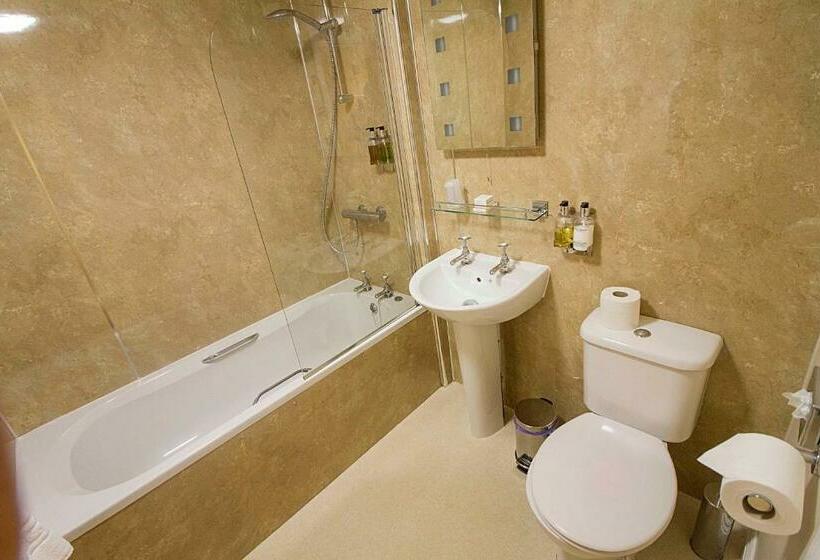 Номер Стандарт, The Twice Brewed Inn