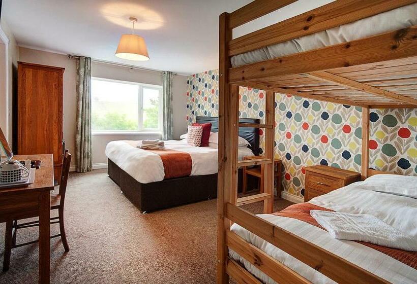 Семейный Номер, The Twice Brewed Inn