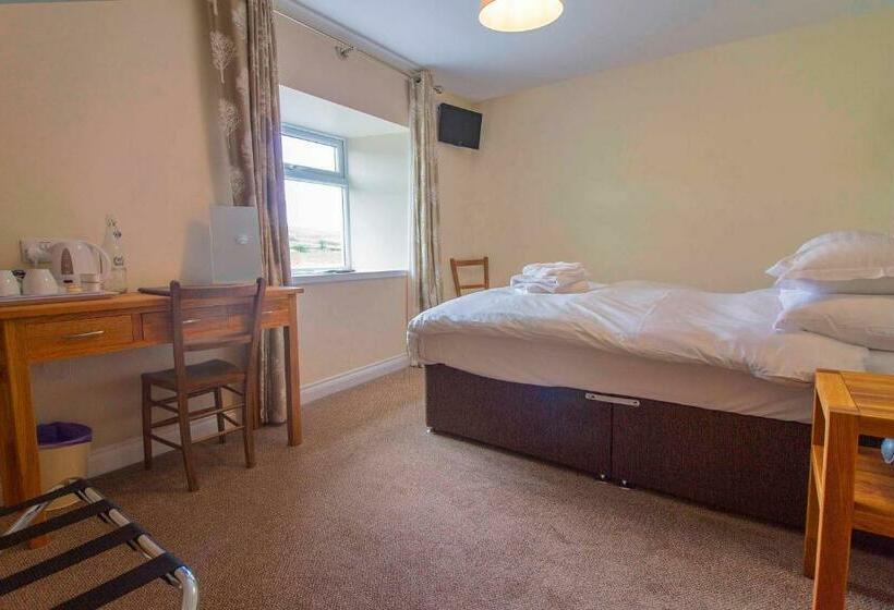 Номер Superior, The Twice Brewed Inn