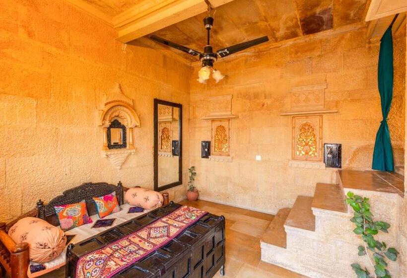 带大床的豪华间, Zostel Jaisalmer