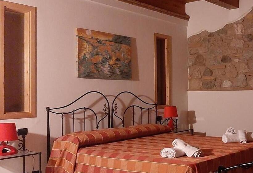 Трехместный Номер Deluxe Вид на Море, Il Borgo & Il Feudo