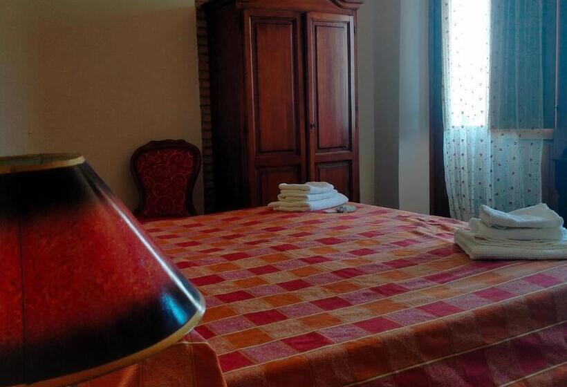 Номер Стандарт Трехместный, Il Borgo & Il Feudo