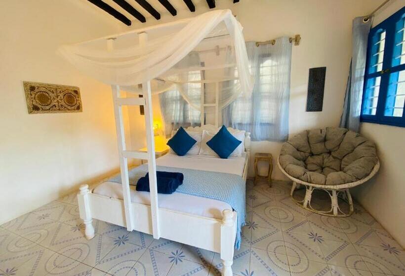 Номер Стандарт с Террасой, Badolina Bungalows