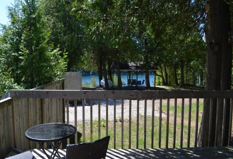 كابينة, Big Tub Resort & Marina