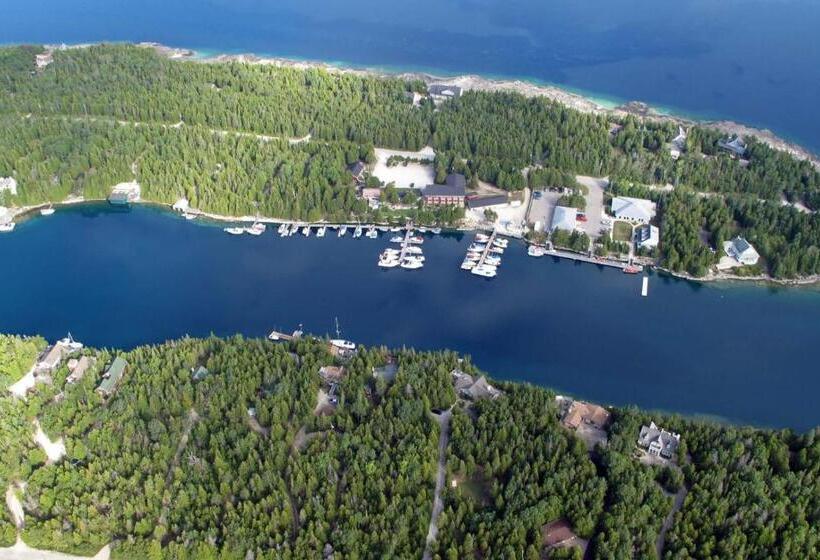 كابينة, Big Tub Resort & Marina