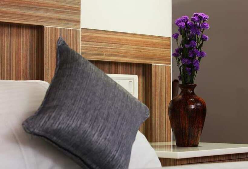 デラックスルーム, Kgees Noah Ark