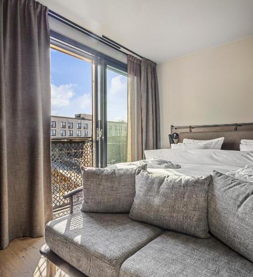 Номер Deluxe Кровать Кинг, Lily Country Club