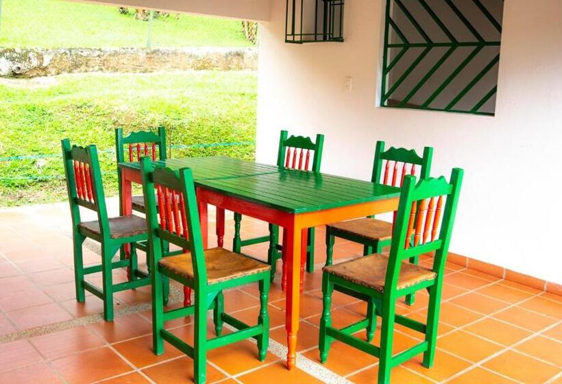 家庭洋房, Primavera Ecoalbergue