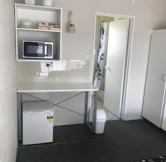 חדר סטודיו סטנדרד, Twin Coast Adventures