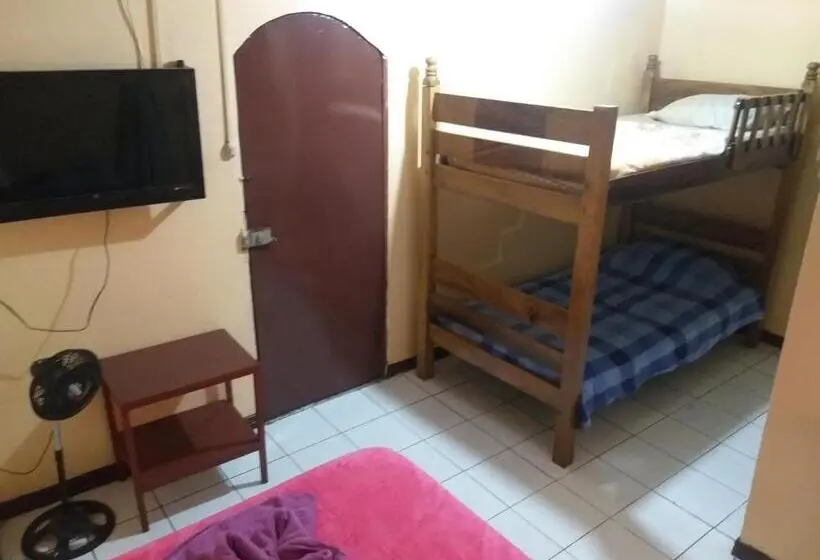 اتاق استاندارد سه نفره, Coto