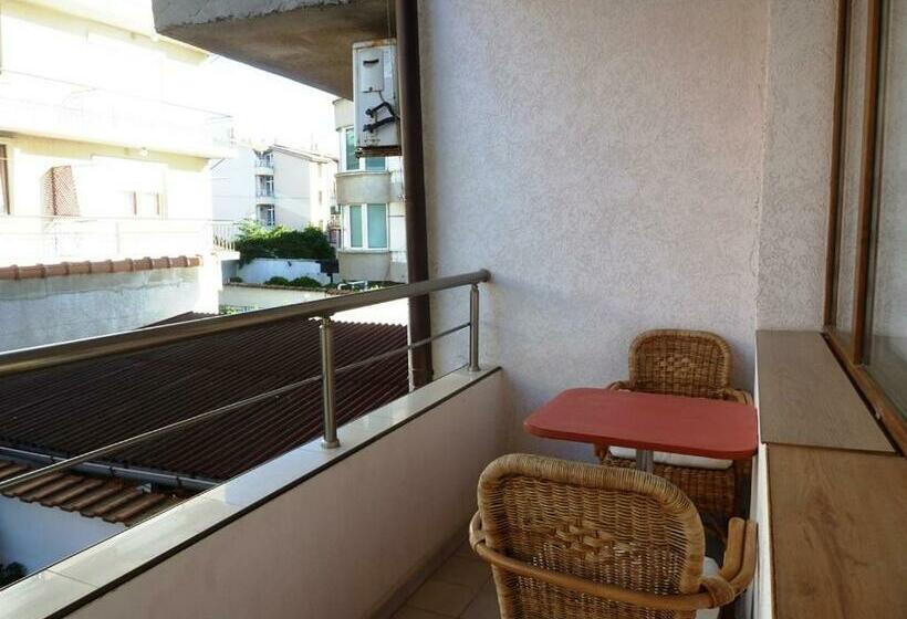 Номер Стандарт, Guest House Plavas