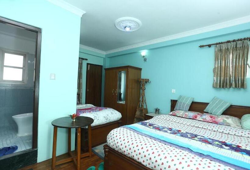 اتاق لوکس با بالکن, Delights Home