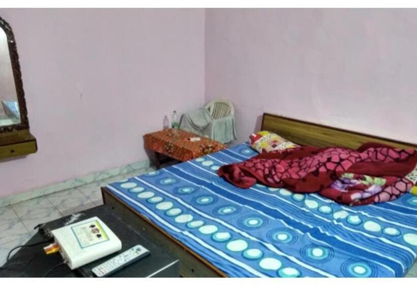 اتاق اکونومی, Budget Maharaja