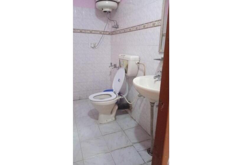 اتاق اکونومی, Budget Maharaja