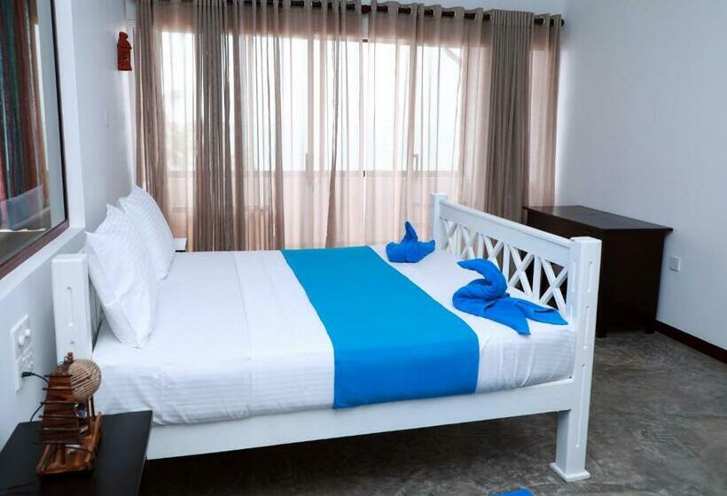 Люкс с Балконом, Fresh Wave Mirissa Beach Front