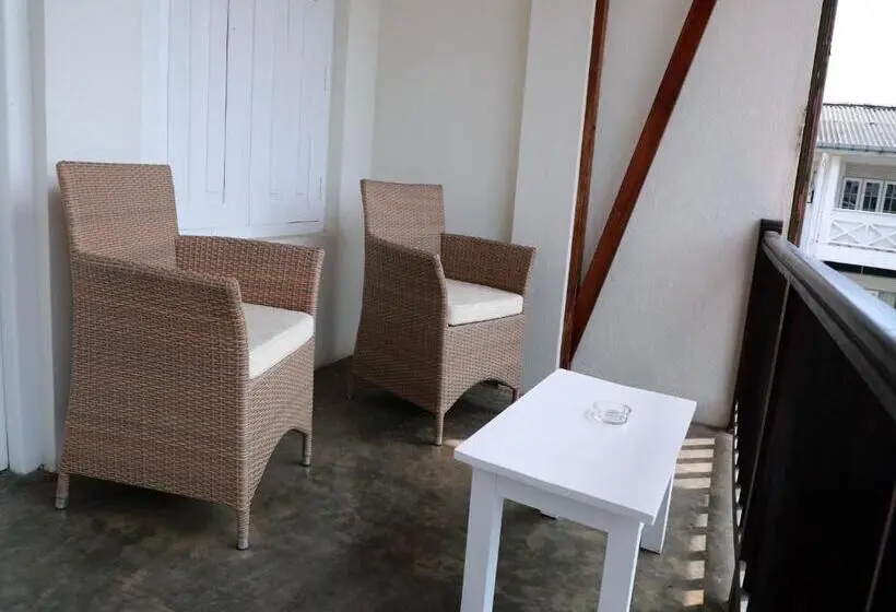 オーシャンビュースーペリアールーム, Fresh Wave Mirissa Beach Front