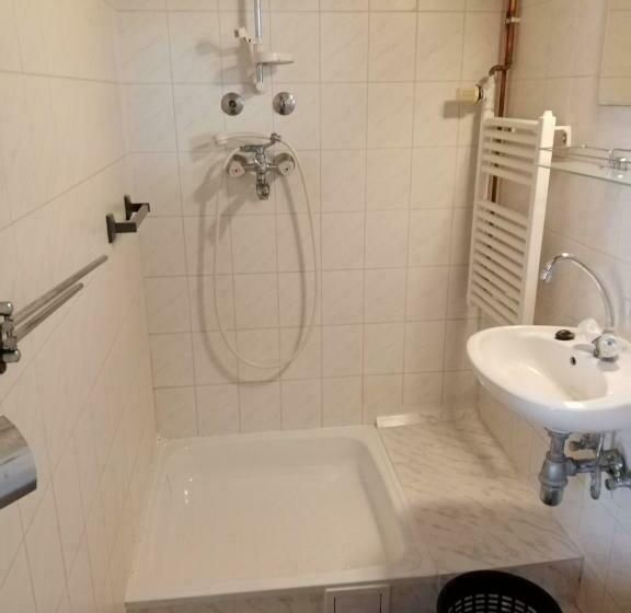 スタンダードルーム, Parti Sétány Vendégház